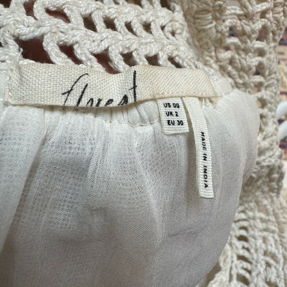 ANTHROPOLOGIE cream, linen, crocheted top with pom poms is lined and lovely. - Picture 6 of 16